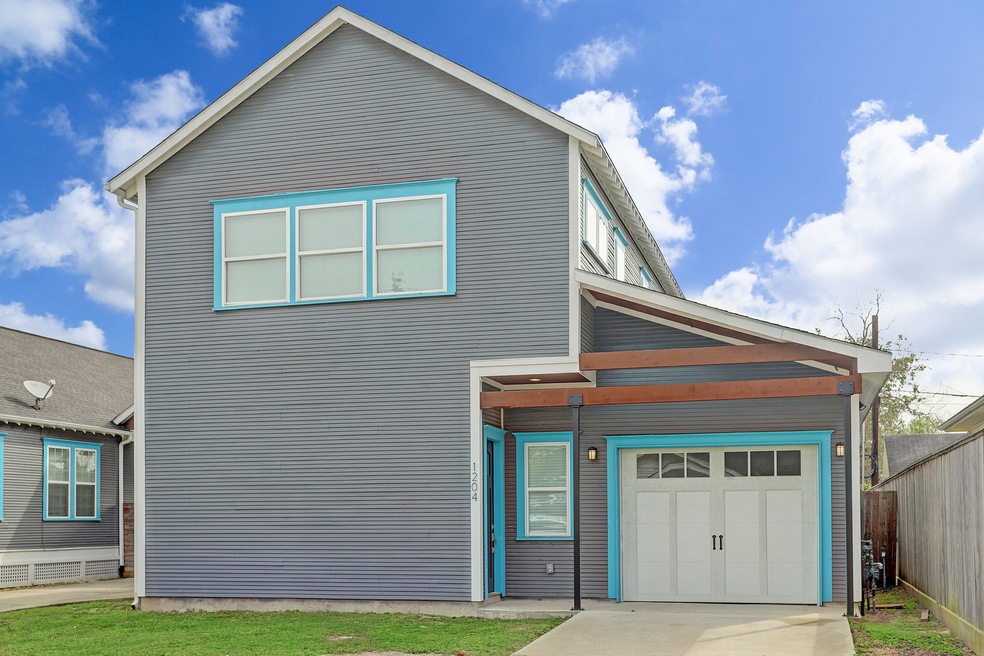 1204 Tabor St, Houston, TX 77009 - photo 1