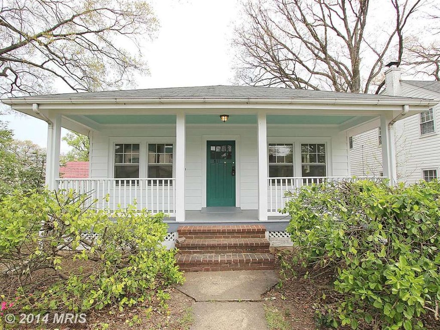 811 Islington St, Silver Spring, MD 20910 - photo 1