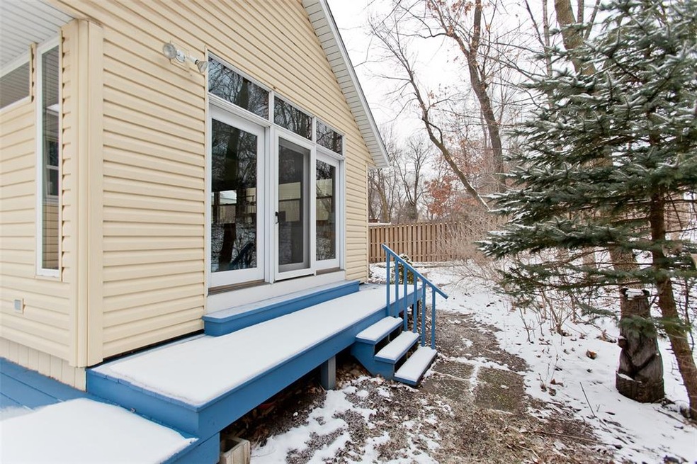 3413 Sycamore Ct NE, Cedar Rapids, IA 52402 - photo 1