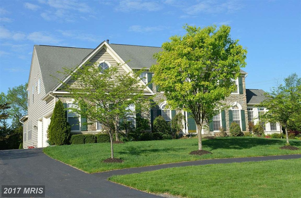 42245 Providence Ridge Dr, Chantilly, VA 20152 - photo 1