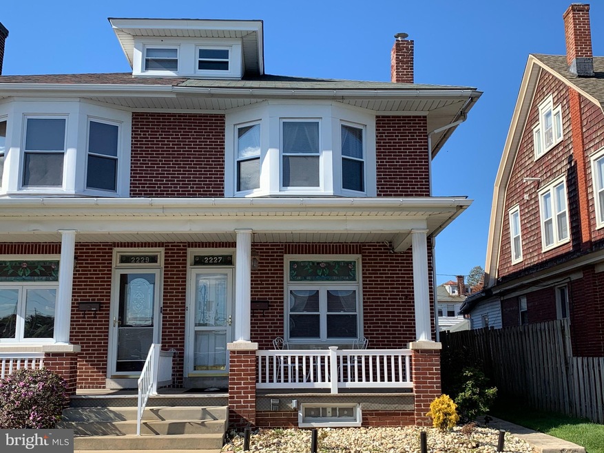 2227 Noble St, Reading, PA 19609 - photo 1