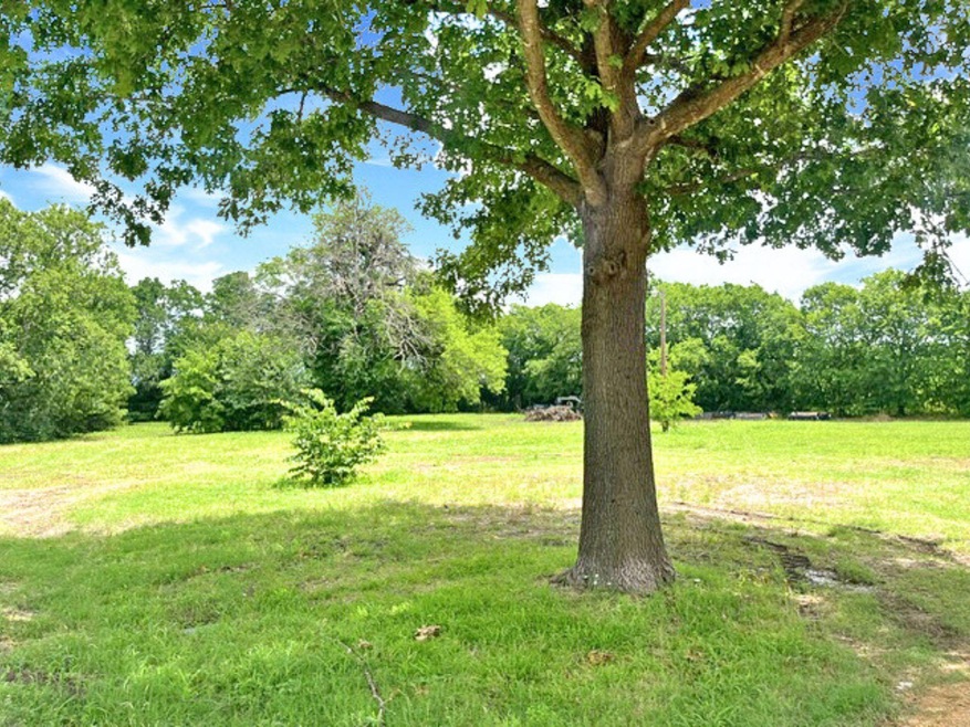 503 N 2nd St, Trenton, TX 75490 - photo 1