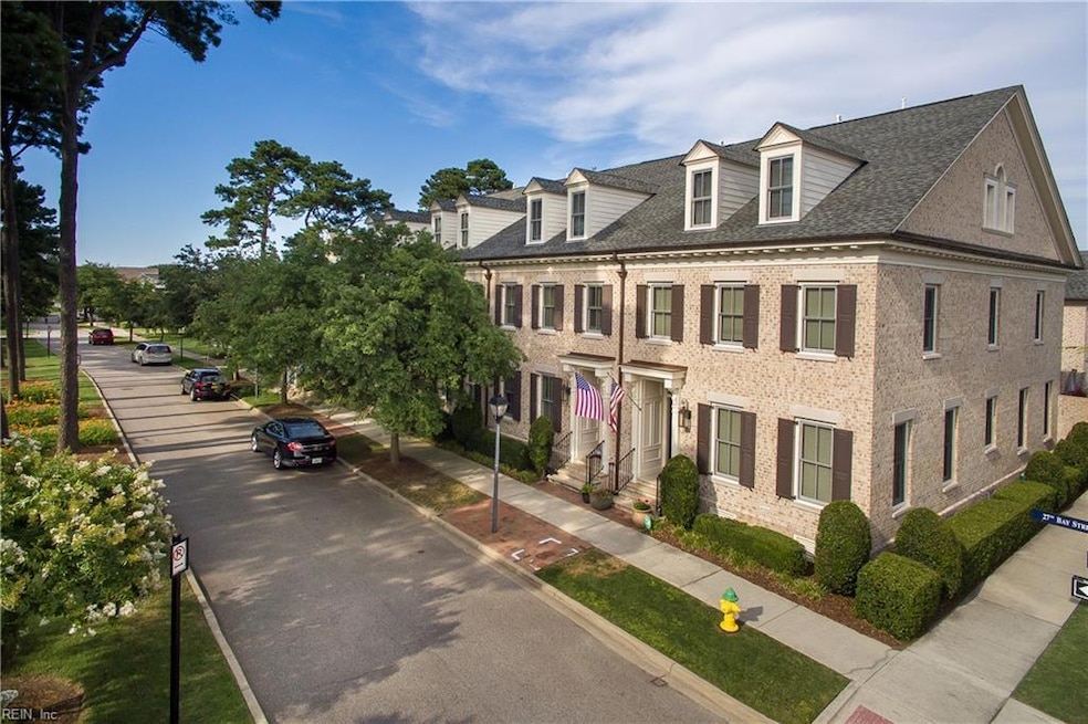 Sold $1,025,000 • Co-Listing Agent