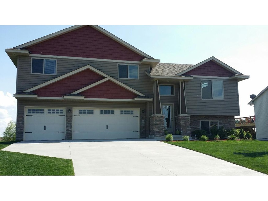 Gorgeous almost brand new 3 bd, 2 ba home.