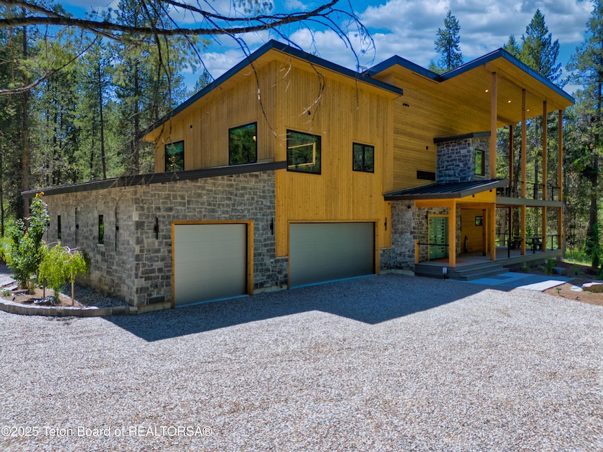 For Sale $2,099,000 • Co-Listing Agent