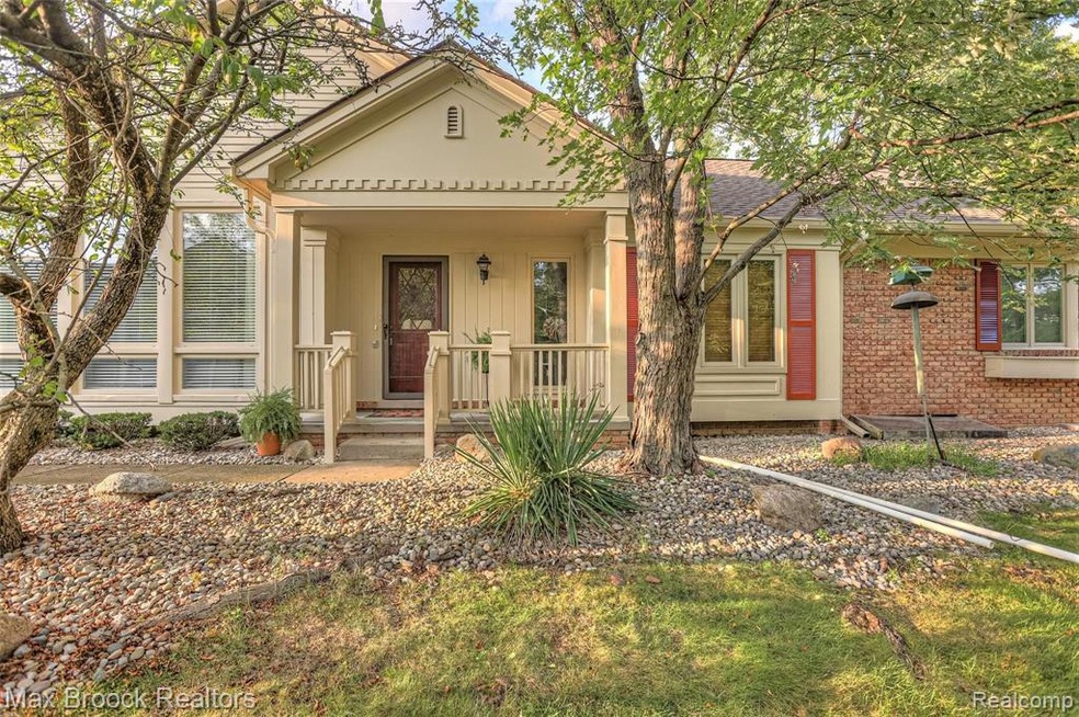 6902 Pebble Park.jpg
