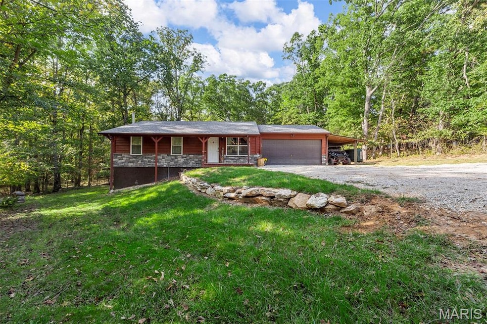 Under Contract $300,000 • Co-Listing Agent