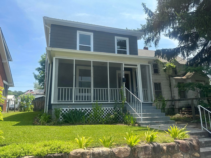 Front View of 516 Rose ave.