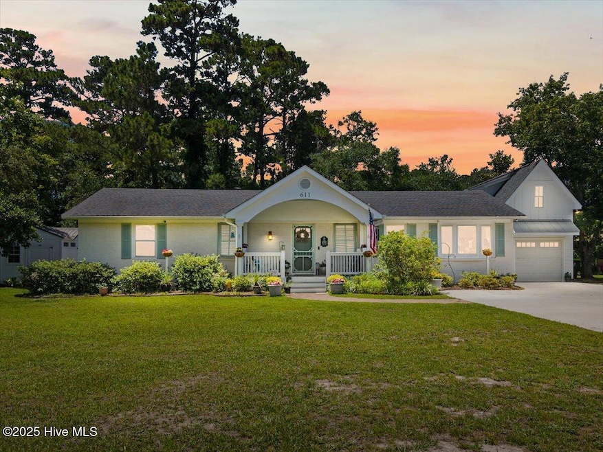 Pending $575,000 • Co-Listing Agent