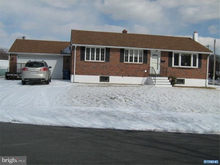 1146 Powderhorn Dr, Newark, DE 19713 - photo 1