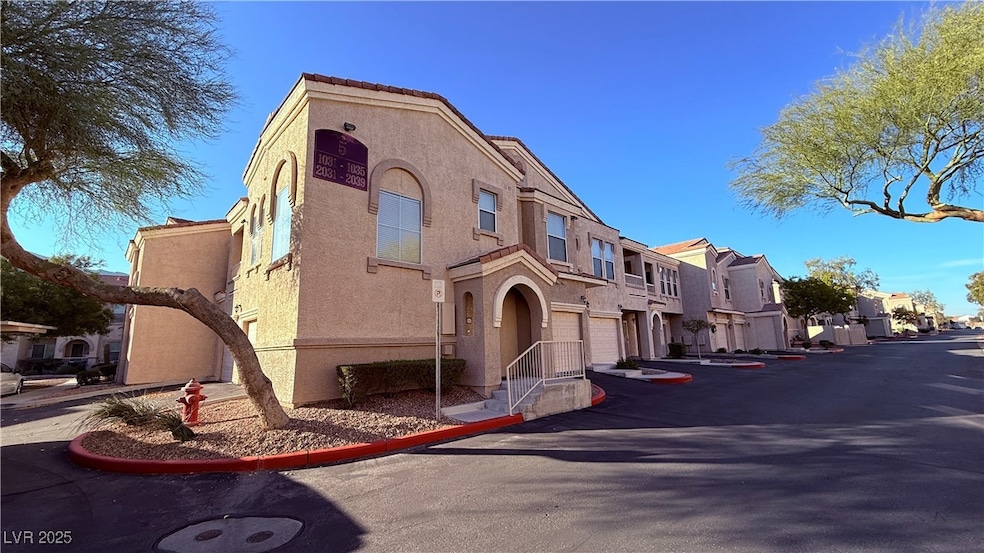 10550 W Alexander Rd unit 2035, Las Vegas, NV 89129 - photo 1