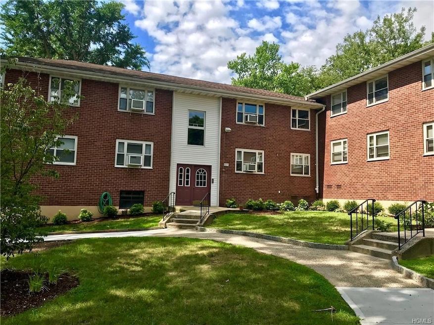 857 Palisade Ave unit 1E, Yonkers, NY 10703 - photo 1