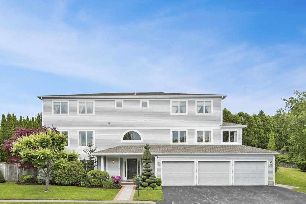 4 Yolande Rd, Marblehead, MA 01945 - photo 1