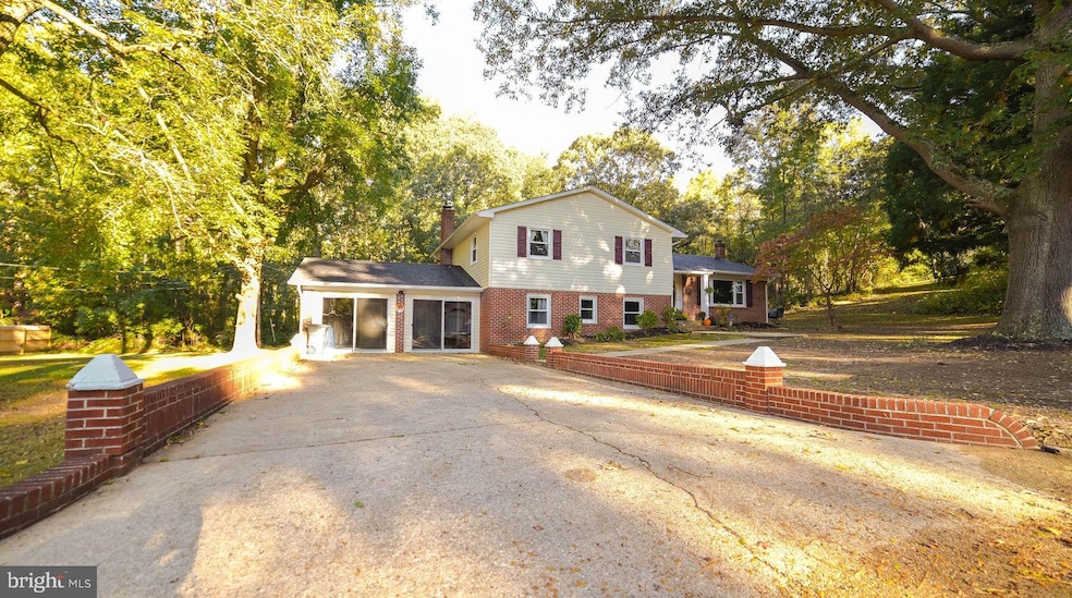 43336 Johnson Rd, Hollywood, MD 20636 - photo 1