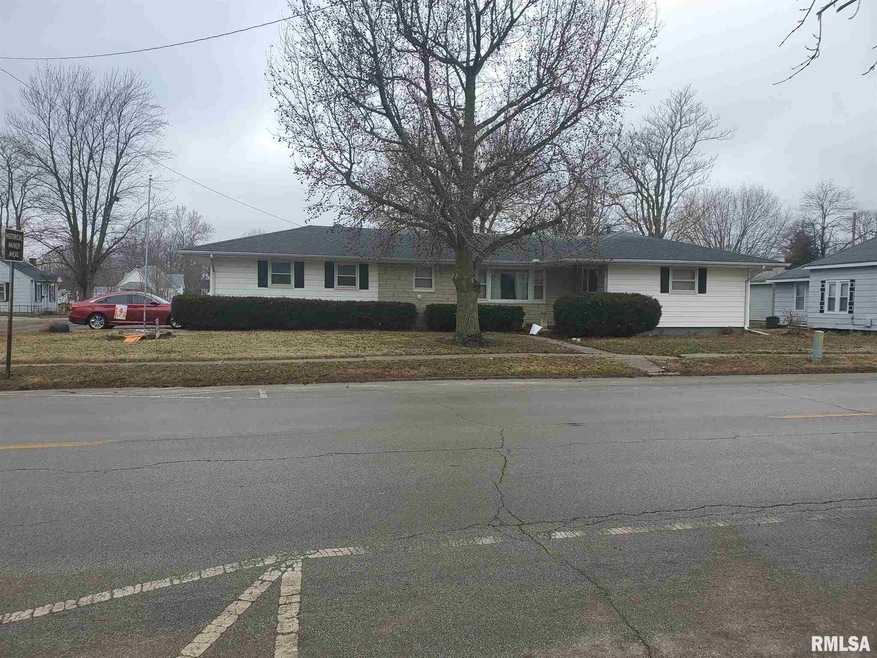 151 N Main St, Virginia, IL 62691 - photo 1