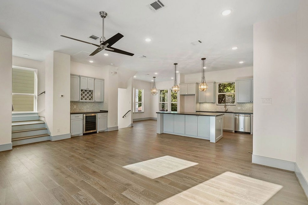 846 Wakefield Dr unit A, Houston, TX 77018 - photo 1