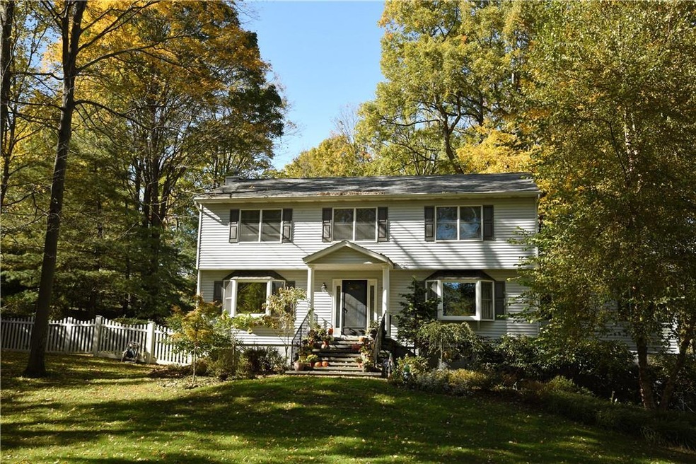 34 Elena Dr, Cortlandt Manor, NY 10567 - photo 1