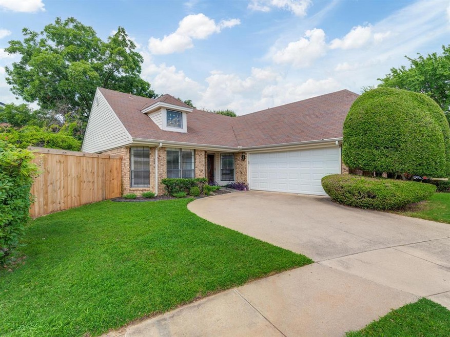 1409 Autumn Chase Square, Bedford, TX 76022 - photo 1