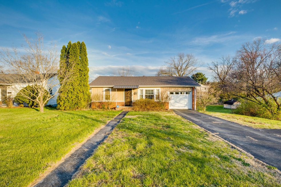 1900 E Watauga Ave, Johnson City, TN 37601 - photo 1