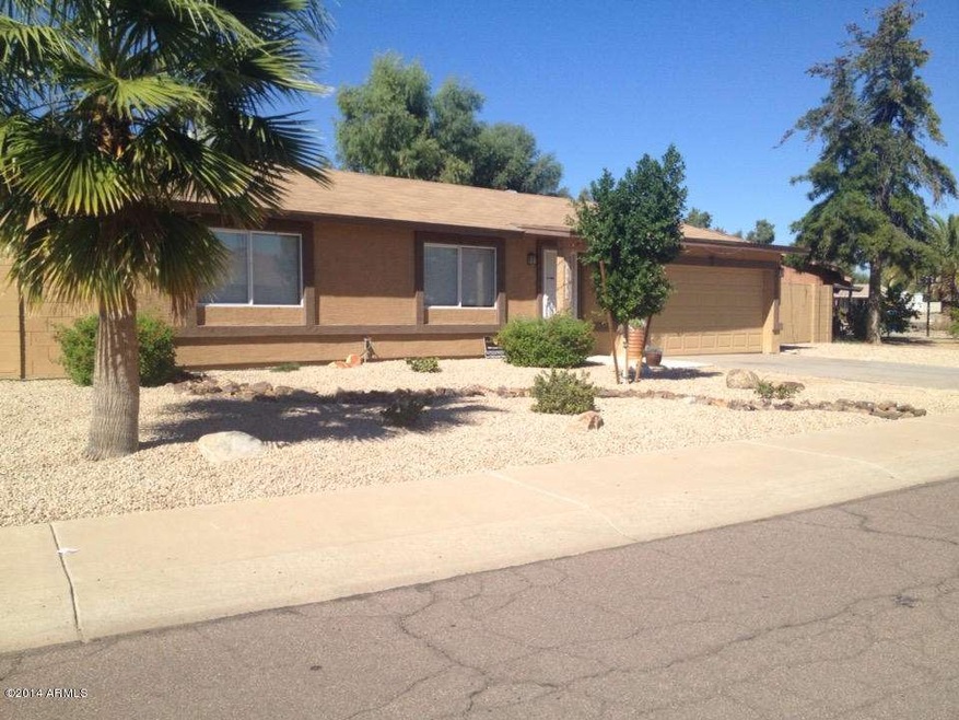 18040 N 25th Place, Phoenix, AZ 85032 - photo 1