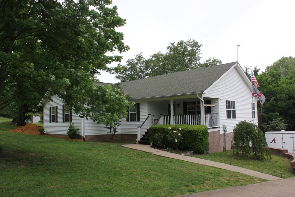 Welcome to 2040 Wild Cherry Ct., Lewisburg TN   3 Bedrooms, 2 Full Baths, 1884 Sqft.