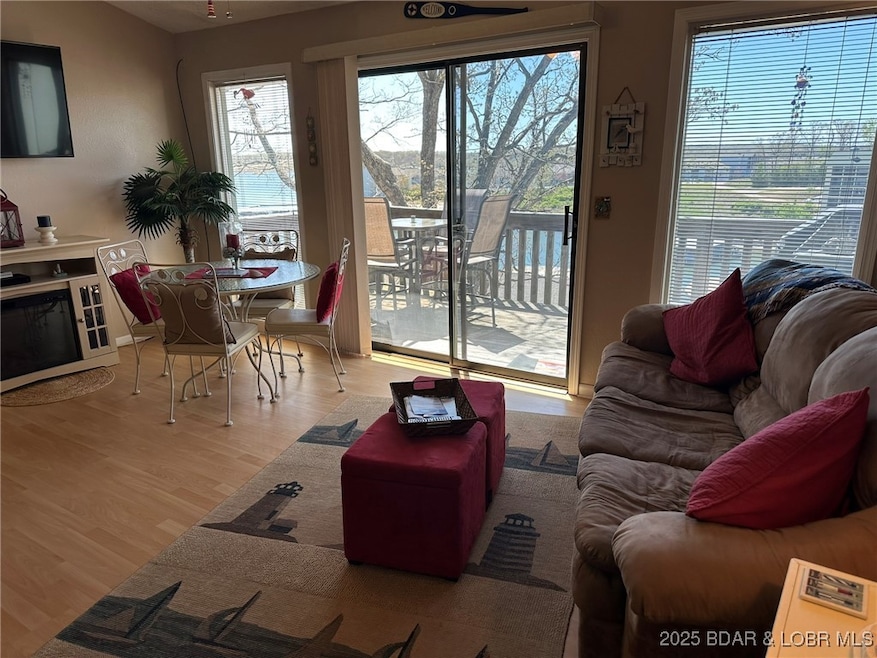 237 Southwood Shores Cir unit 3B, Village of Four Seasons, MO 65049 - photo 1