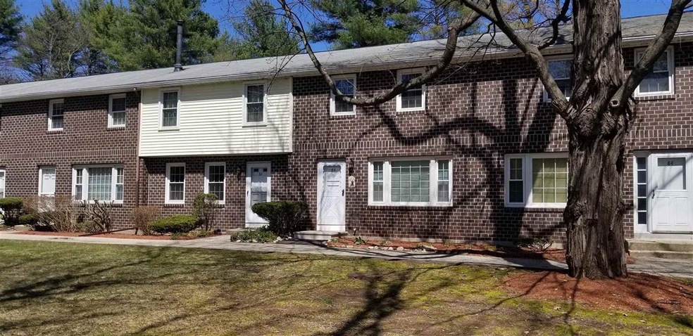 83 Oakridge Dr, Londonderry, NH 03053 - photo 1