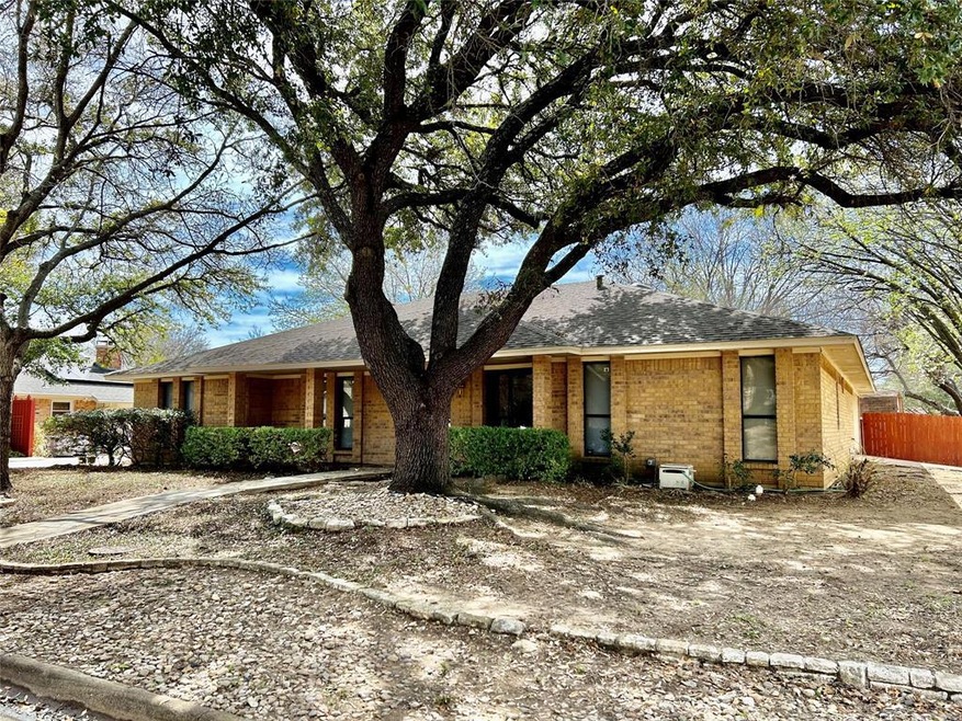 1100 Sandpiper Dr, Denton, TX 76205 - photo 1