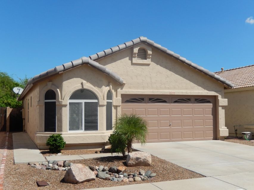 3244 E. Kerry Lane, Phoenix, AZ  85050