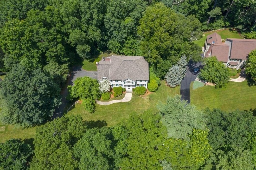 8 Heather Ln, Southborough, MA 01772 - photo 1