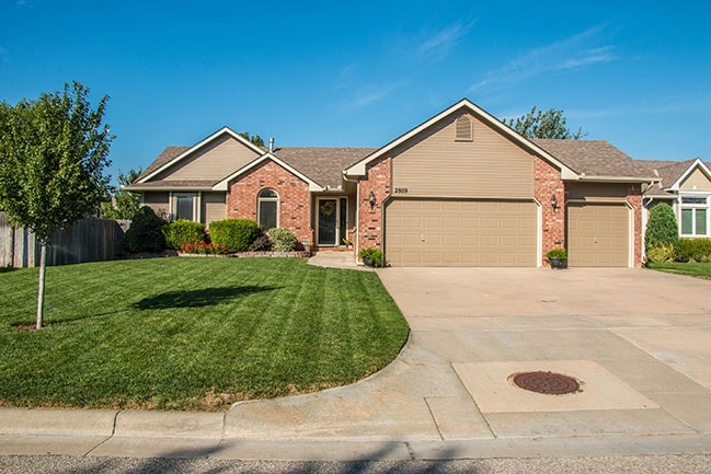 2809 N Cardington