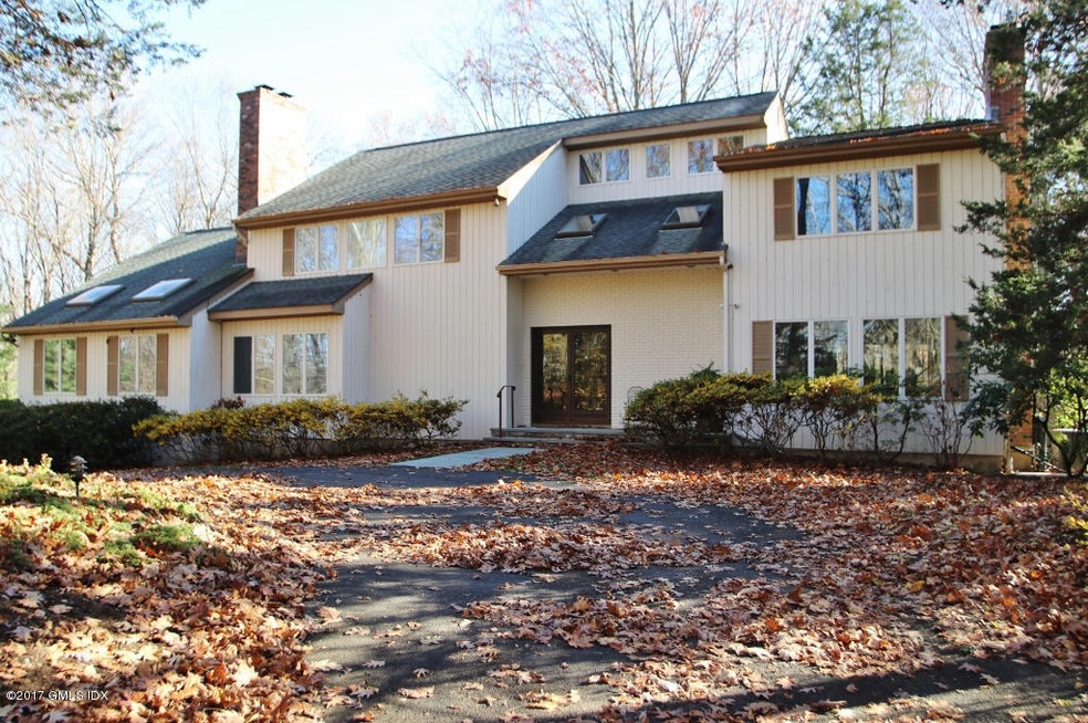 31 Reservoir Ln, Stamford, CT 06903 - photo 1