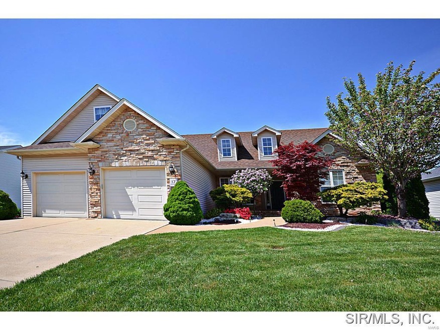 17 Annebriar Dr, Maryville, IL 62062 - photo 1