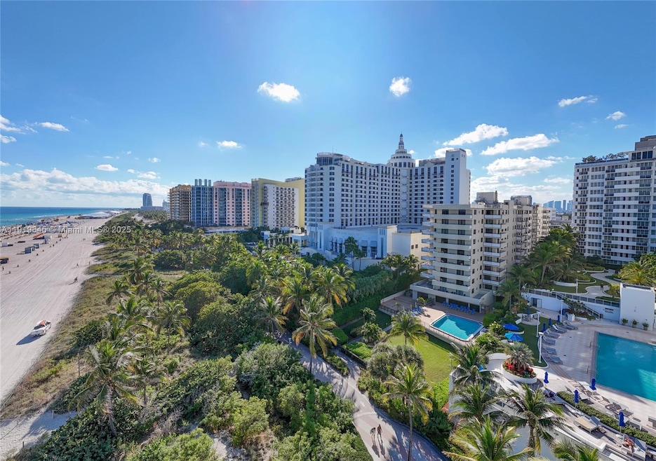The Georgian Condominium unit 802, Miami Beach, FL 33139 - photo 1