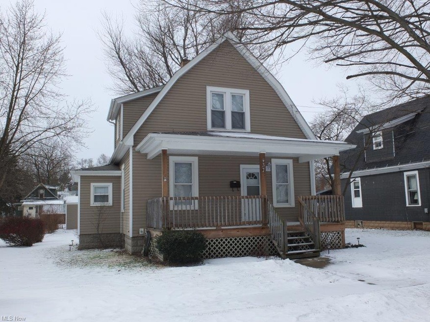 Move in ready 3 bedroom, 2 full bath home with 1st