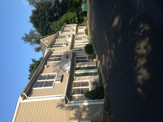 184 Huntington Turnpike unit 1, Bridgeport, CT 06610 - photo 1