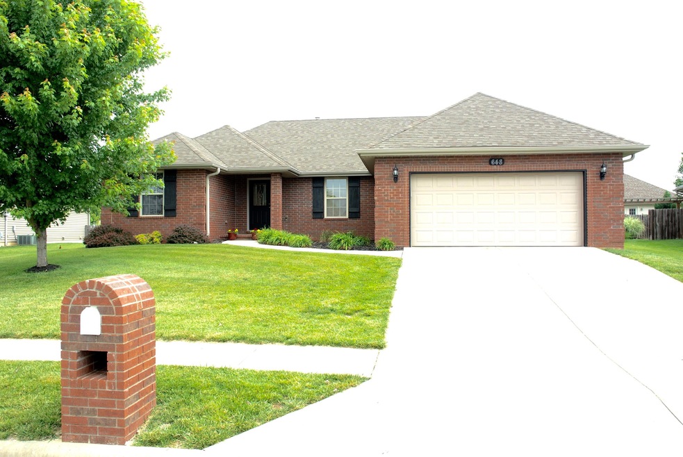 648 Spout Spring St, Nixa, MO 65714 - photo 1