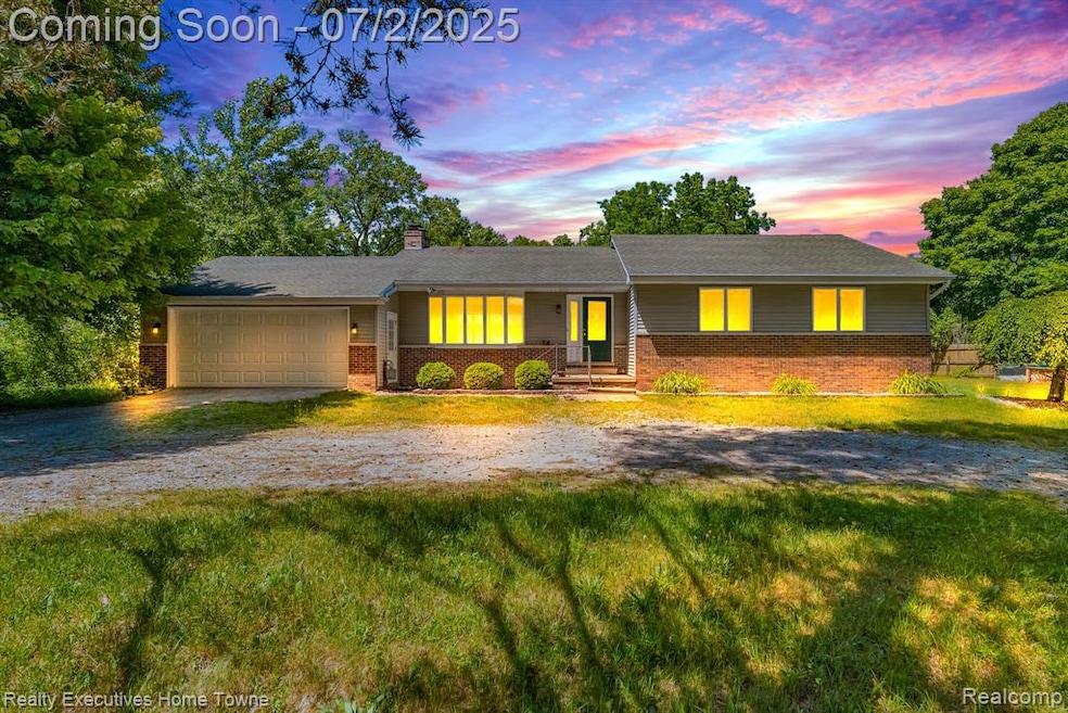 5094 Smiths Creek Rd, Kimball, MI 48074 - photo 1