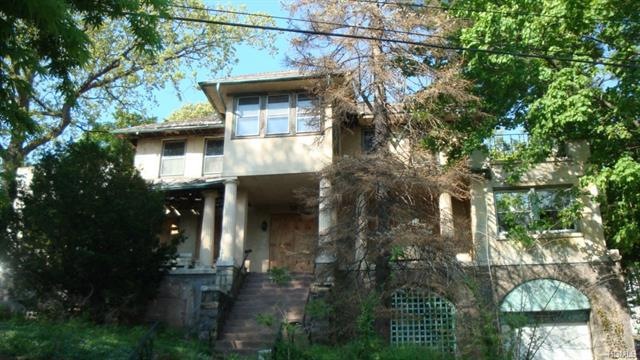 23 Lewis Pkwy, Yonkers, NY 10705 - photo 1