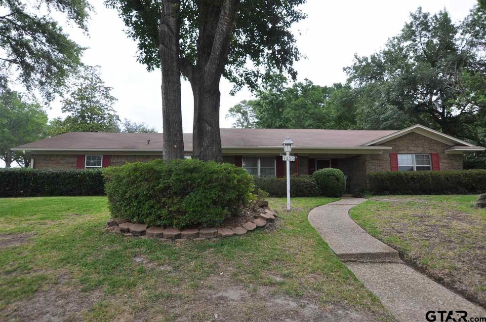 4600 4600 Newcastle Dr, Tyler, TX 75703 - photo 1