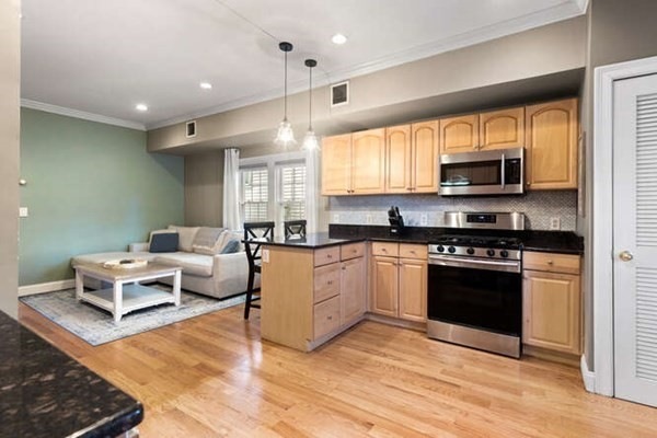 11 Columbia Rd unit 3, Wakefield, MA 01880 - photo 1