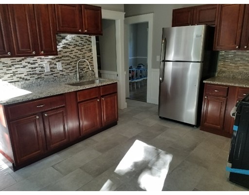 85 Arlington St, Fitchburg, MA 01420 - photo 1