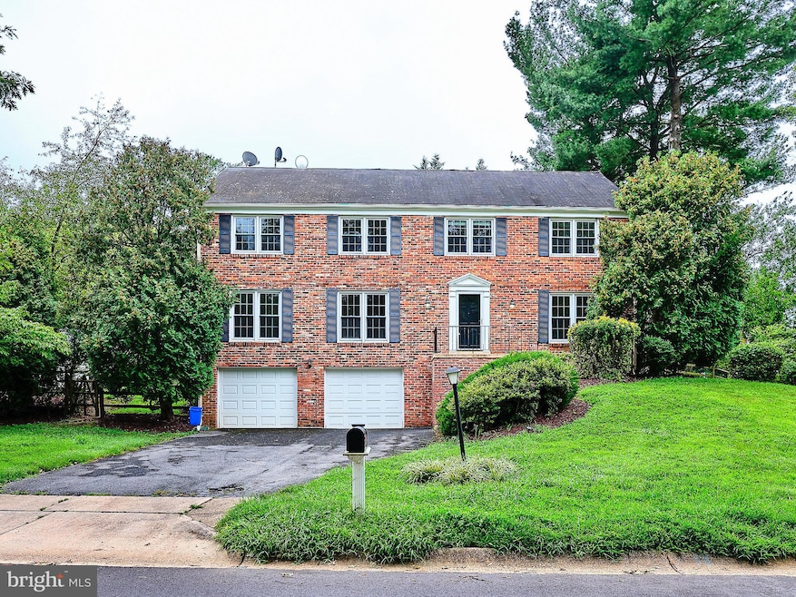 9124 Copenhaver Dr, Potomac, MD 20854 - photo 1