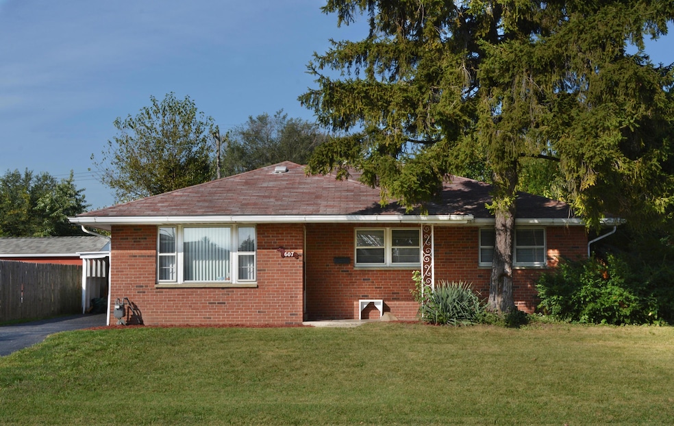 Front Exterior (2)