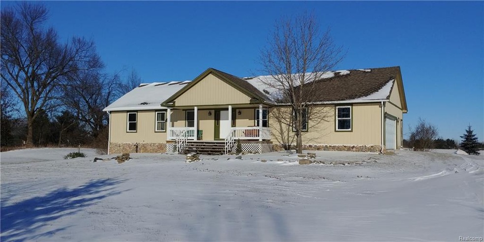 1. Welcome to 886 Chase Lake Rd.