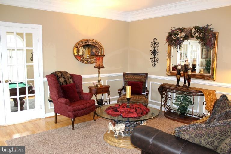 17303 Avenleigh Dr, Ashton, MD 20861 - photo 1