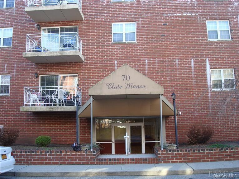 70 Lime Kiln Rd unit 1D, Tuckahoe, NY 10707 - photo 1