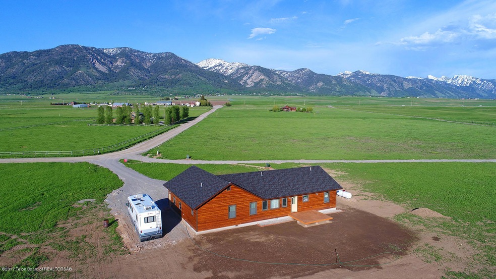 Harris home2 a2063