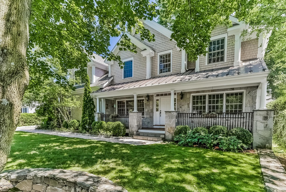 59 Riverside Ln, Riverside, CT 06878 - photo 1