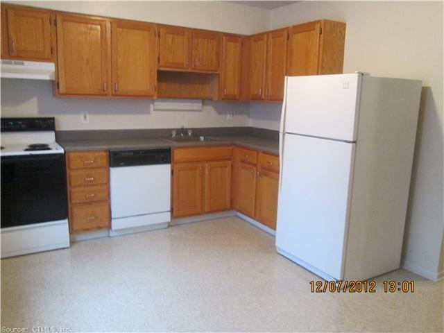 86 Fillmore St, Waterbury, CT 06705 - photo 1